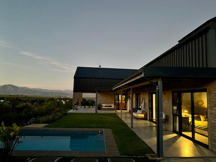 5 Bedroom Property for Sale in Riebeek Kasteel Western Cape